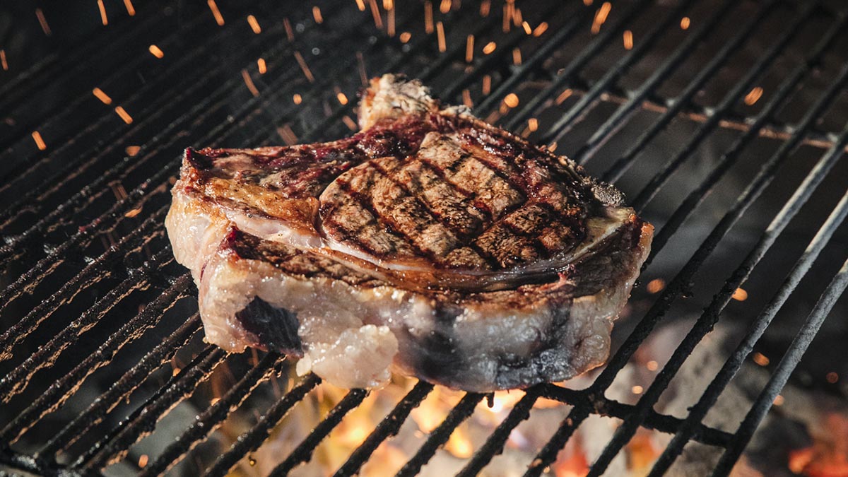 Bistecca Fiorentina - Florentine-Style T-Bone Steak. “To beef or not to beef”, that is the question.