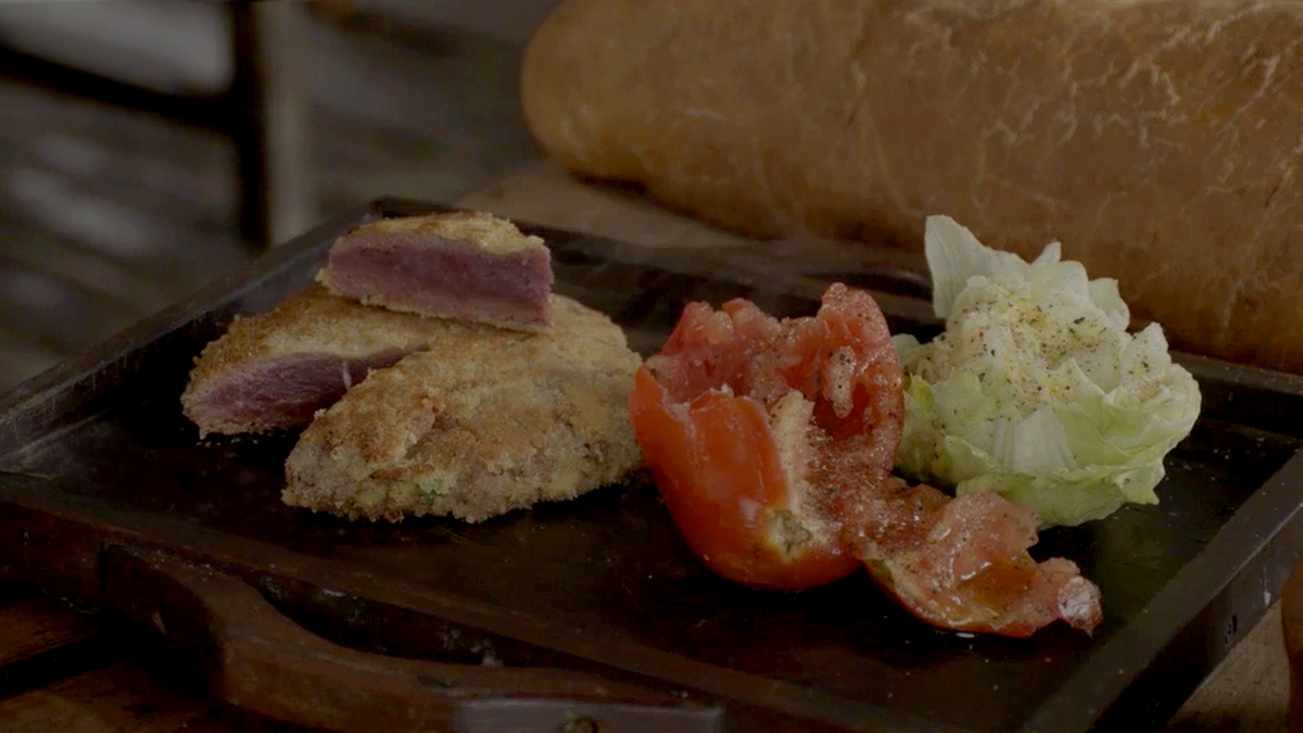 Milanesa with a Simple Salad