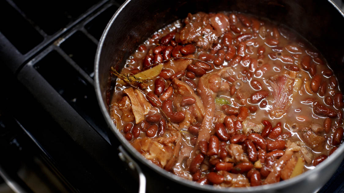 Jamaican Stew Peas. A Jamaican national treasure, you’ll soon make it special for your household, too. Kwame teaches you the secrets to making this highly satisfying dish that combines coconut milk, peas, beans and meat.