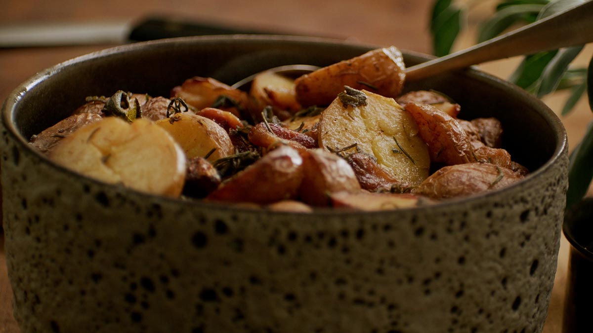 Roasted Potatoes with Bagna Cauda